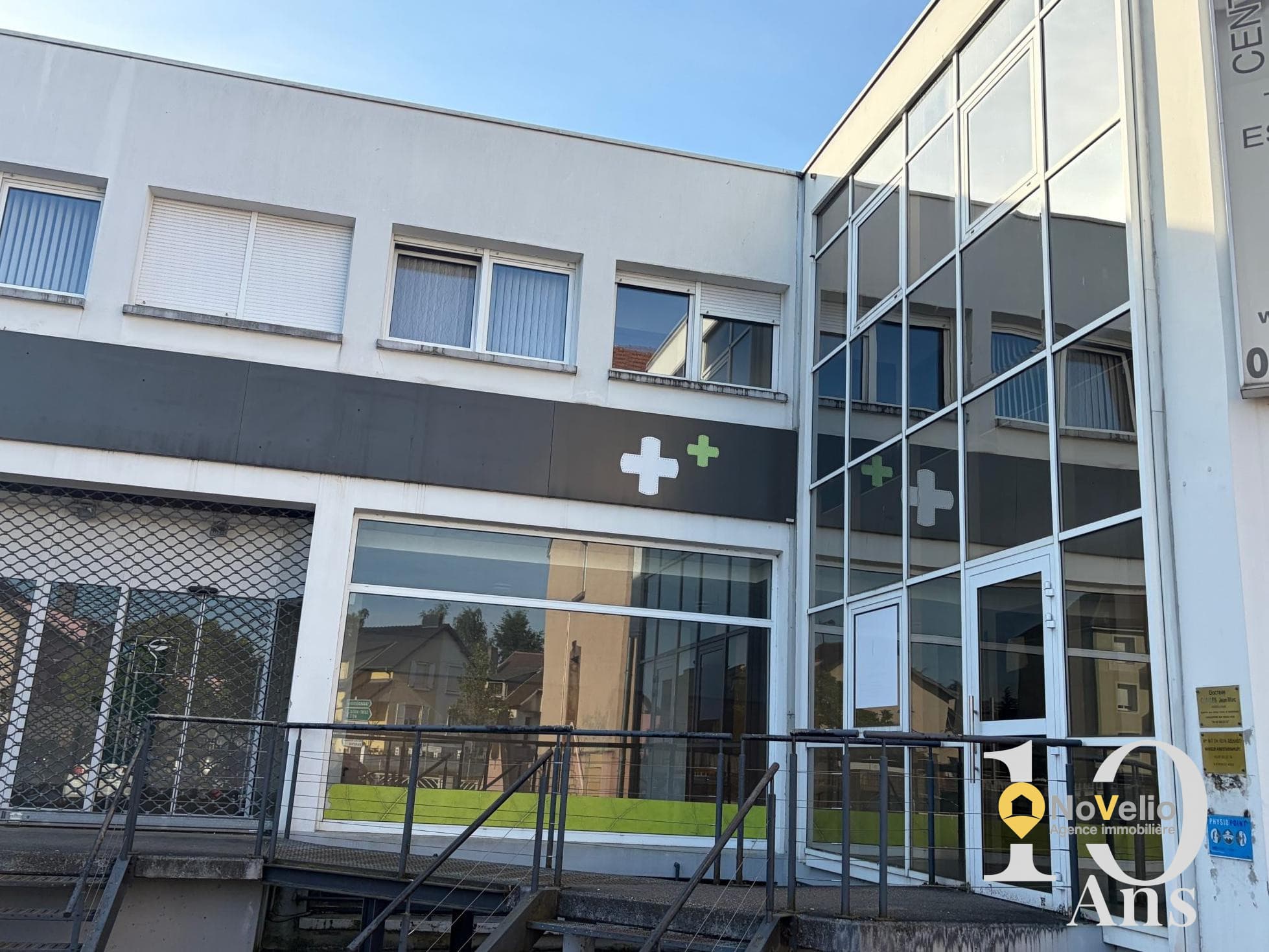 Local commercial · 71 m² · Achat des murs — photo 1
