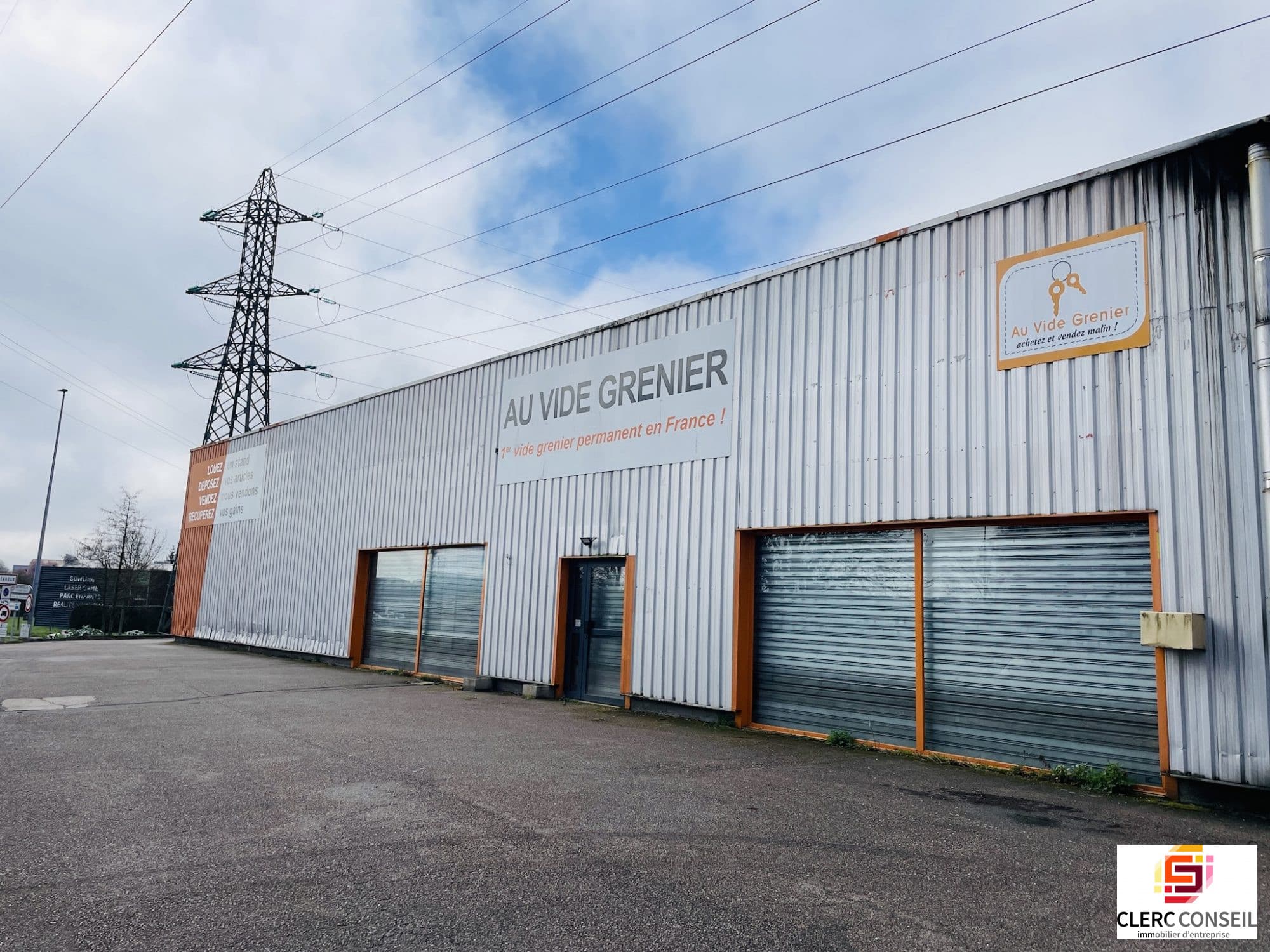 Local commercial · 1121 m² · Location — photo 1