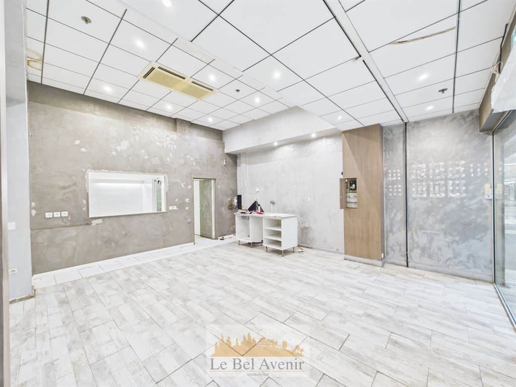 Local commercial · 50 m² · Achat des murs — photo 1