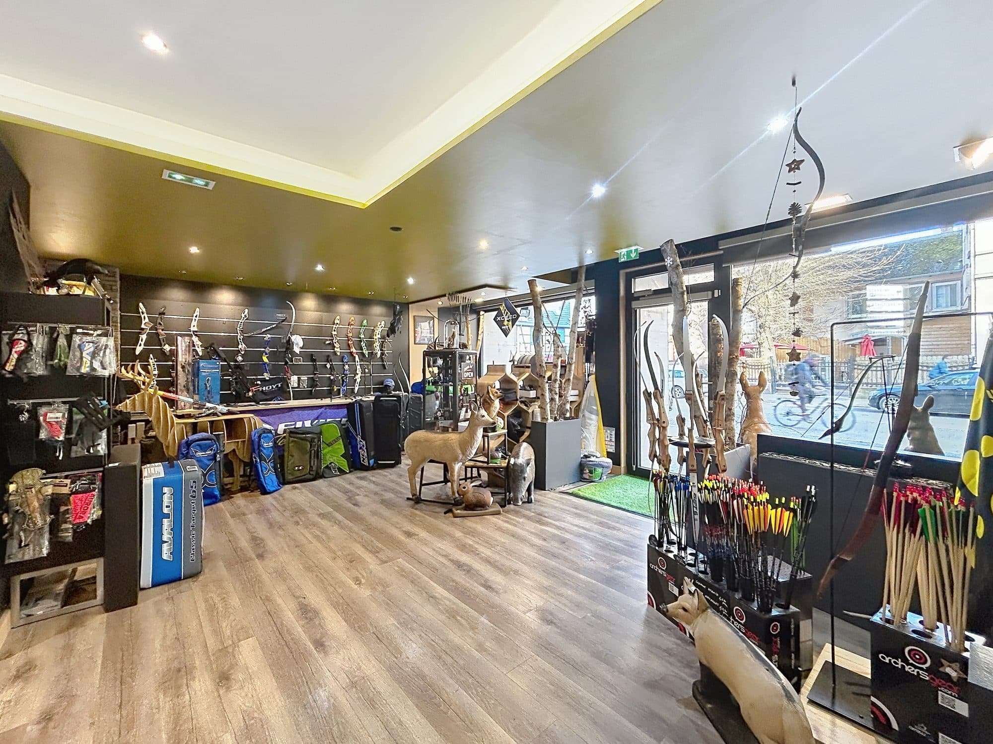 Local commercial · 130 m² · Achat des murs — photo 1