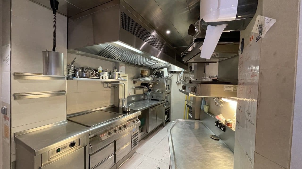 Restaurant gastronomique · 75 m² · Fonds de commerce — photo 1