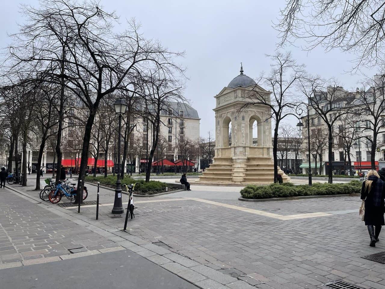 Restaurant à thème · 325 m² · Fonds de commerce — photo 1