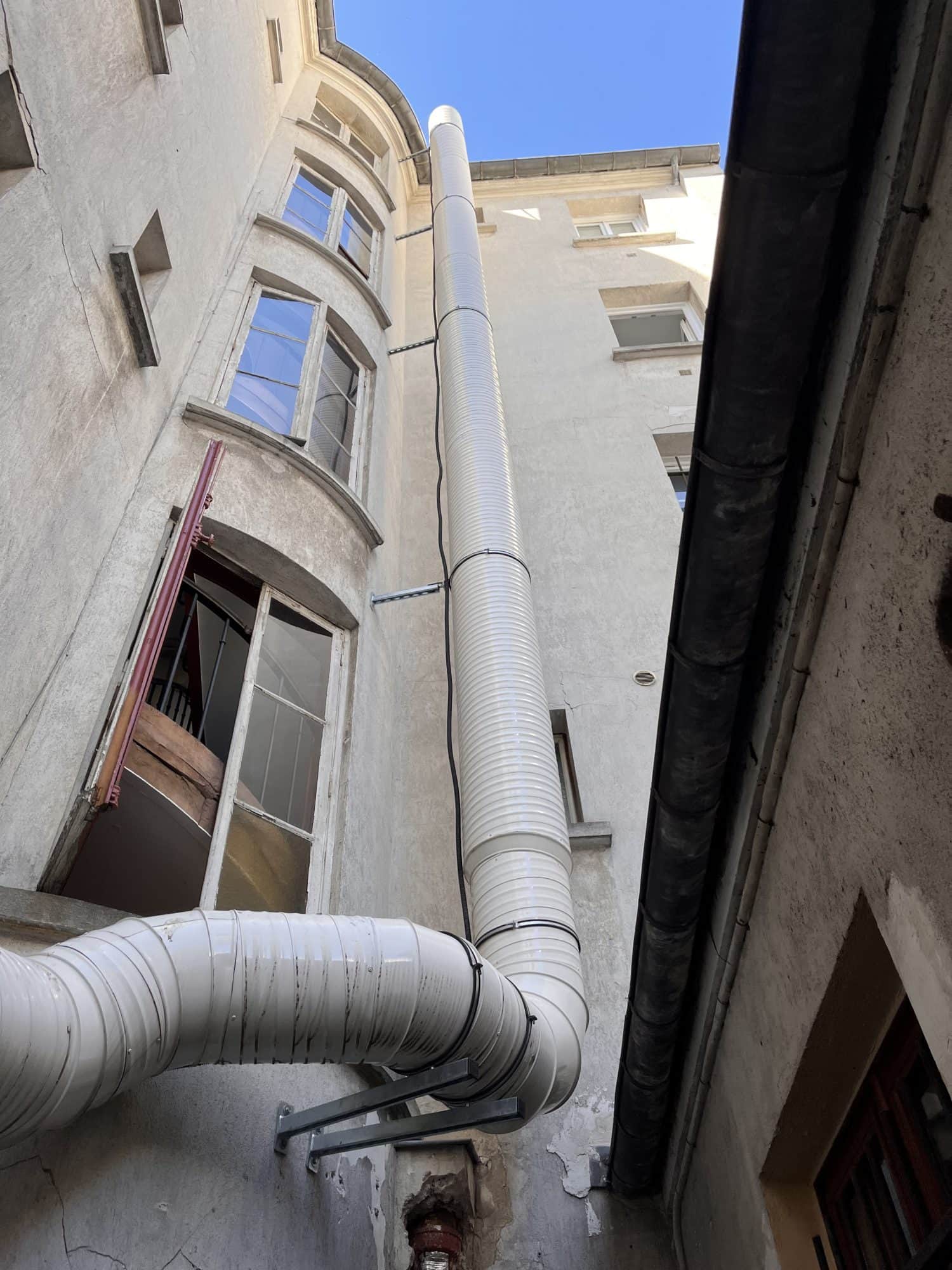 Restaurant · 100 m² · Fonds de commerce — photo 1