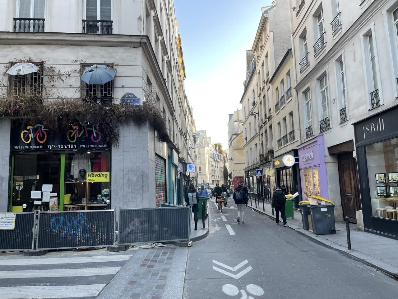 Bar à vins · 68 m² · Fonds de commerce — photo 1