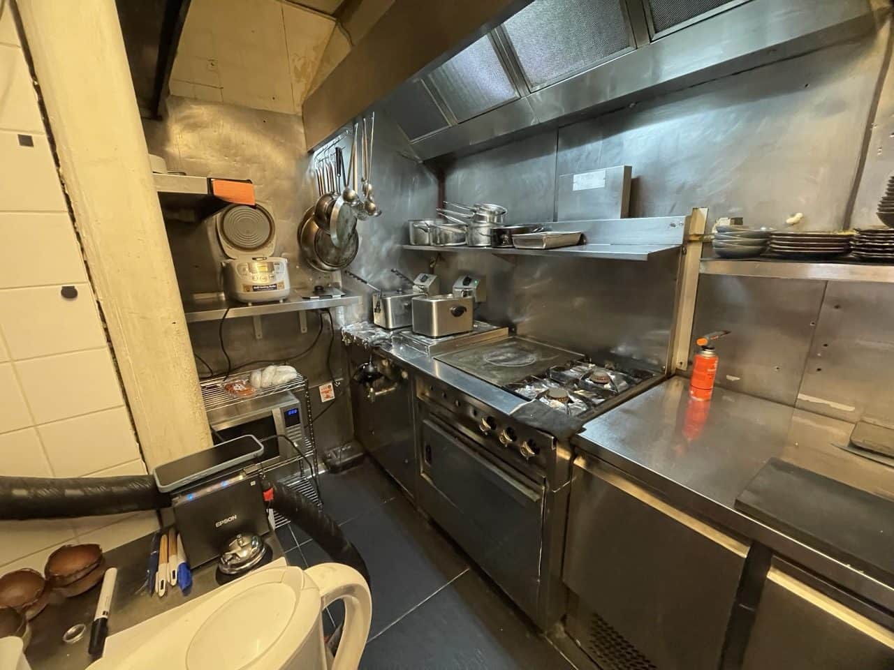 Restaurant traditionnel · 130 m² · Fonds de commerce — photo 1