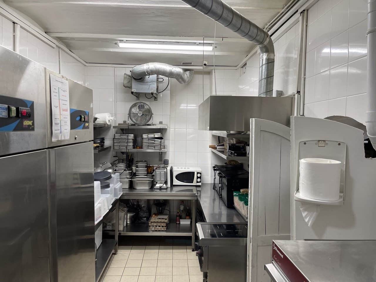 Restauration rapide · 51 m² · Fonds de commerce — photo 1