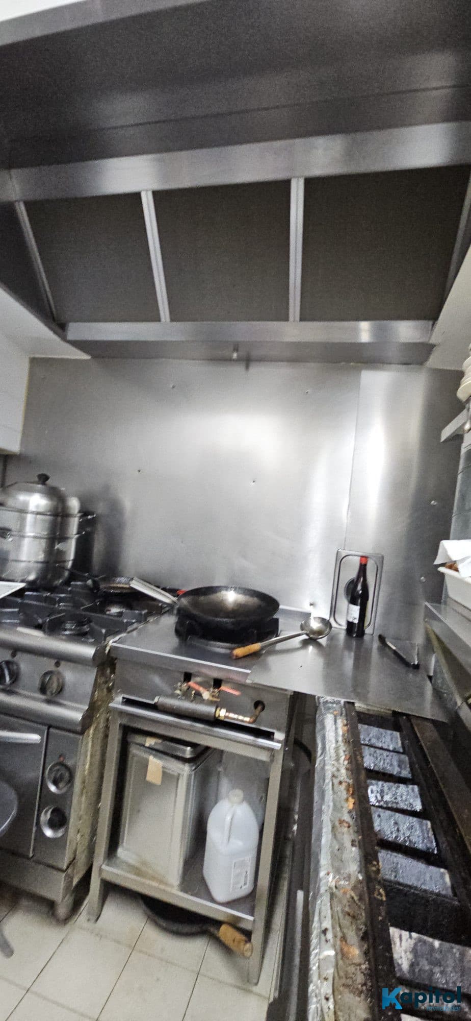 Local commercial · 130 m² · Fonds de commerce — photo 1