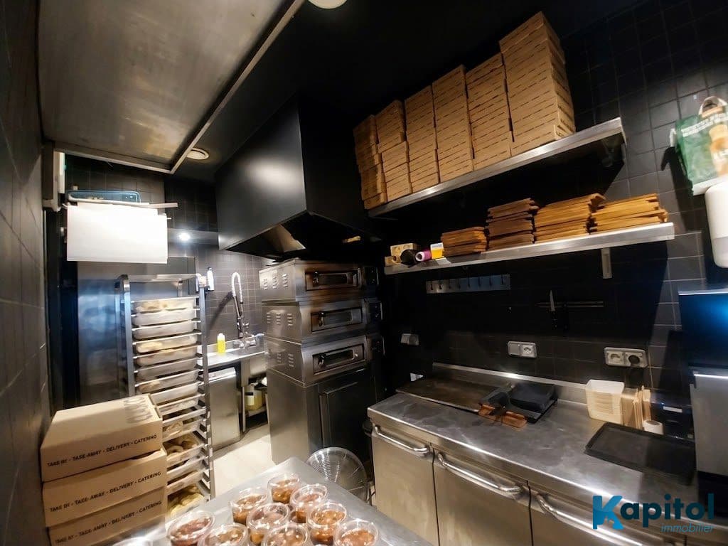 Restaurant rapide · 67 m² · Fonds de commerce — photo 1