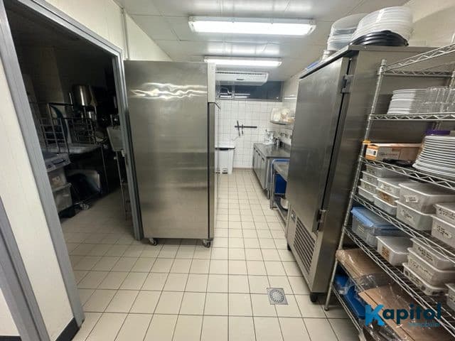 Laboratoire Traiteur · 83 m² · Fonds de commerce — photo 1