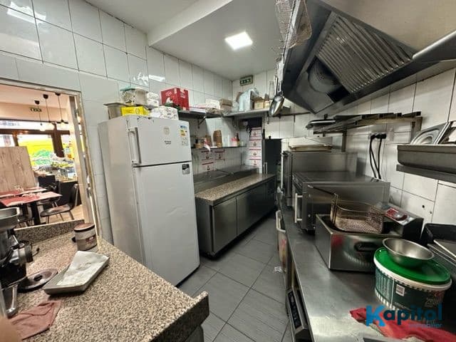 RESTAURANT · 42 m² · Fonds de commerce — photo 1