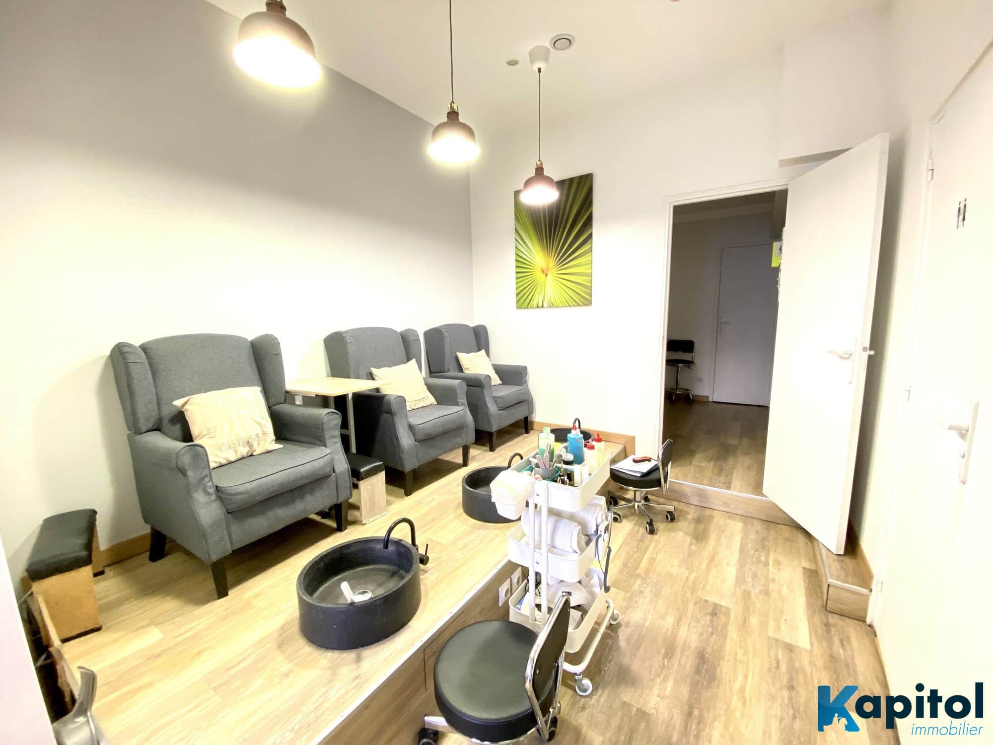Onglerie · 45 m² · Fonds de commerce — photo 1