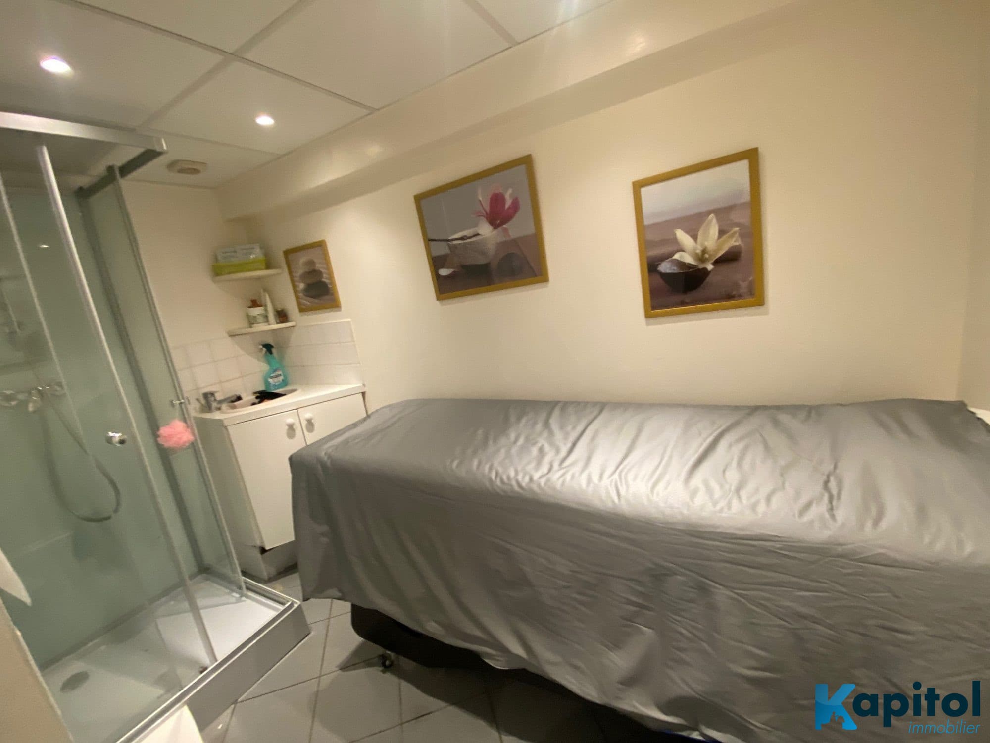 Institut de beauté · 54 m² · Fonds de commerce — photo 1