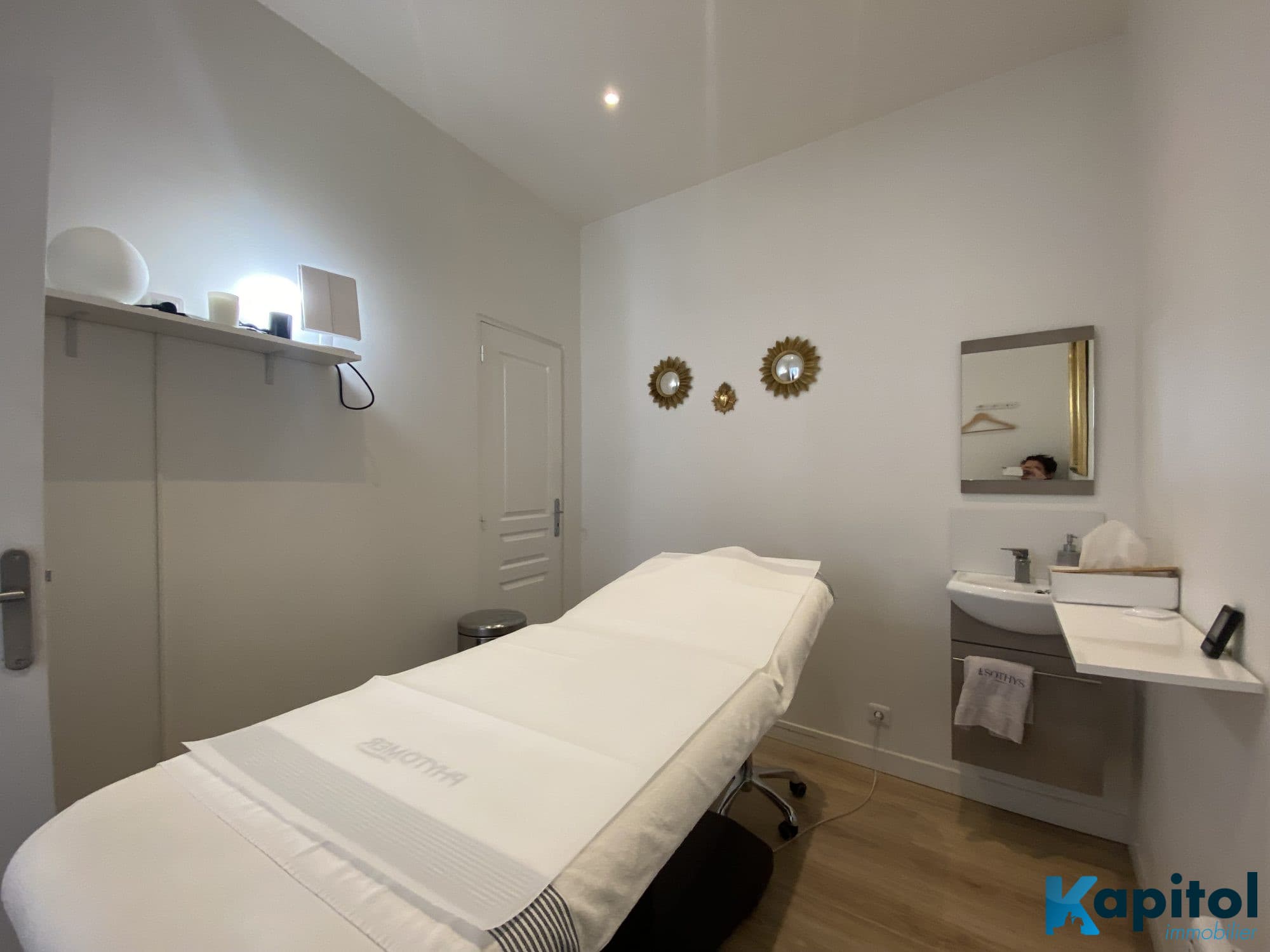 Institut de beauté · 48 m² · Fonds de commerce — photo 1