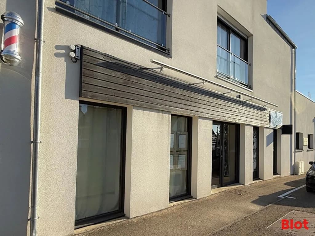 Local commercial · 120 m² · Location — photo 1