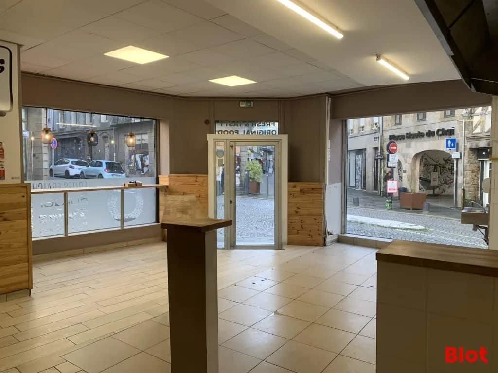 Local commercial · 200 m² · Location — photo 1