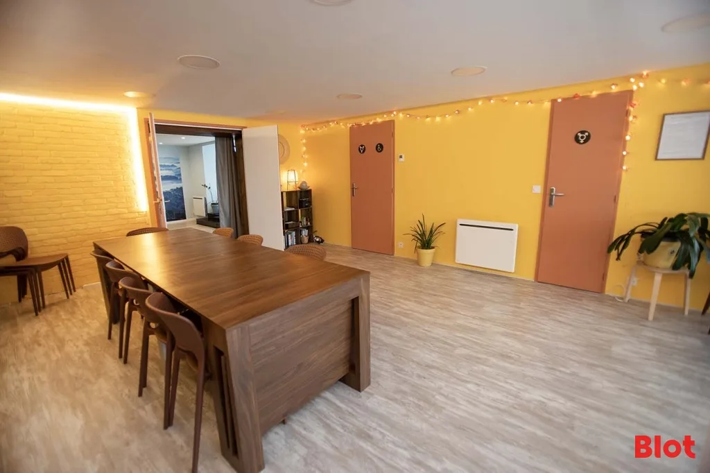 Local commercial · 88 m² · Achat des murs — photo 1