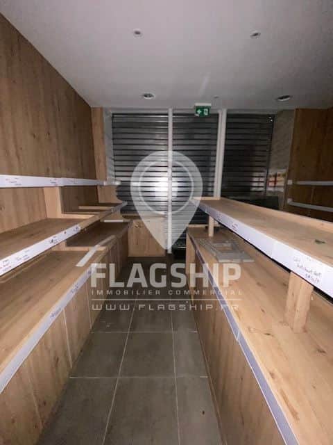 Local commercial · 55 m² · Location — photo 1
