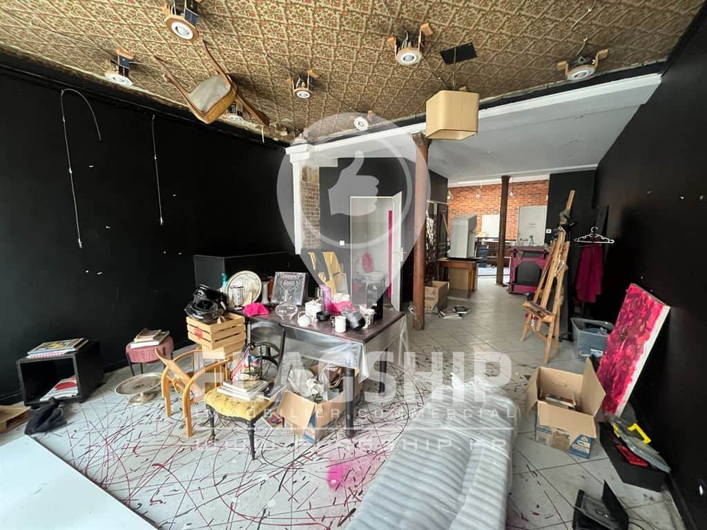 Local commercial · 65 m² · Location — photo 1