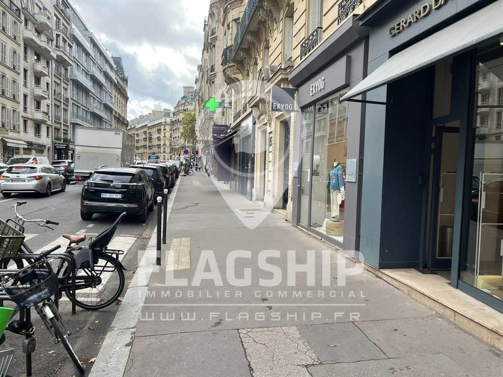Local commercial · 53 m² · Cession de bail — photo 1