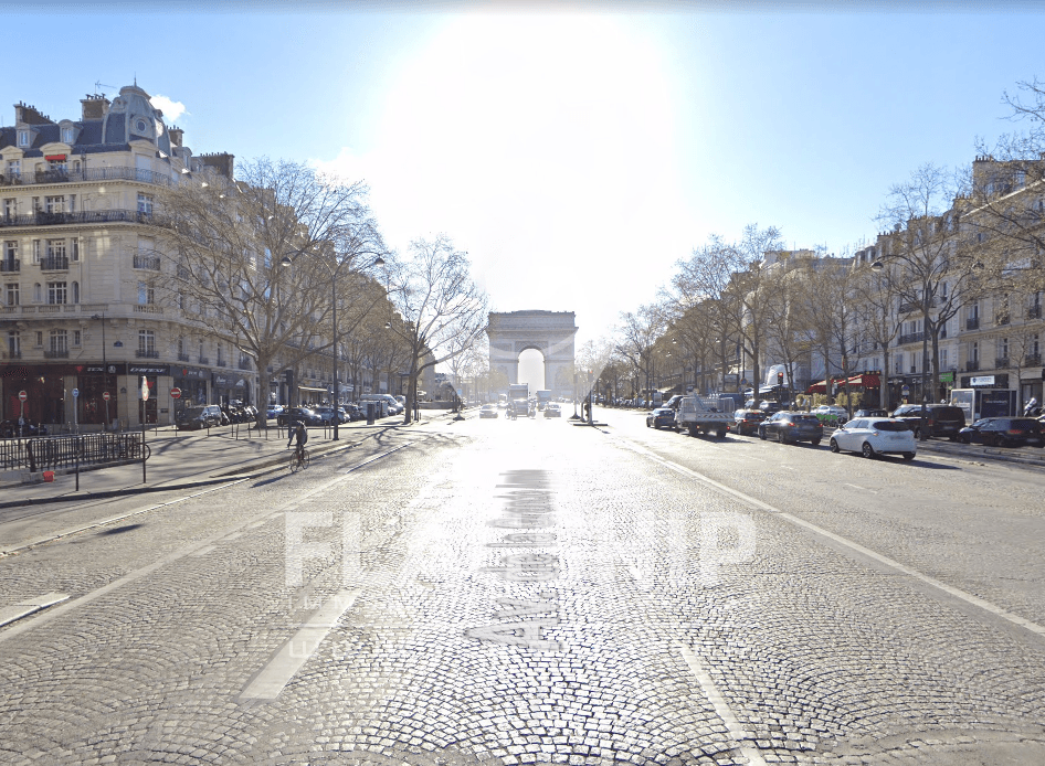 Local commercial · 250 m² · Location — photo 1