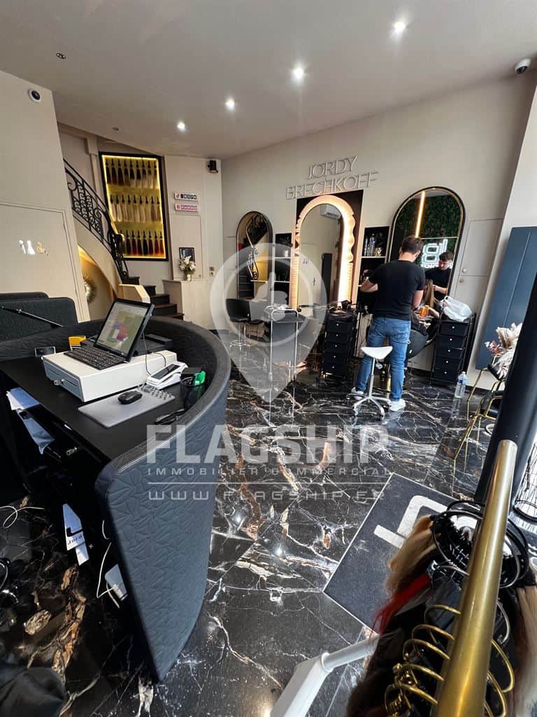 Local commercial · 90 m² · Cession de bail — photo 1