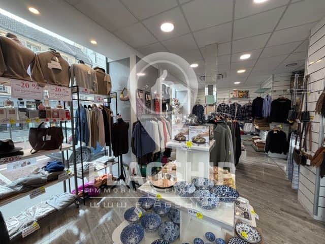 Local commercial · 120 m² · Location — photo 1