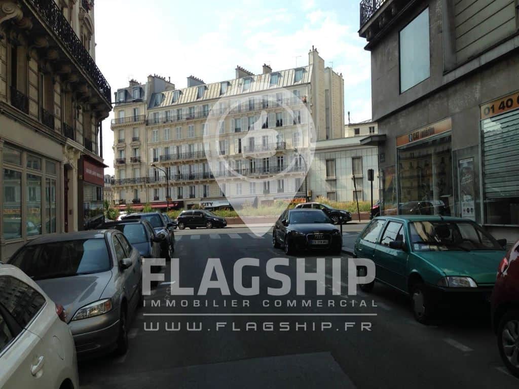 Local commercial · 30 m² · Location — photo 1