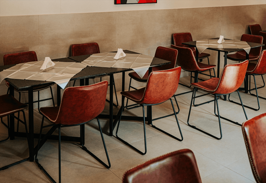 Bar · 90 m² · Fonds de commerce — photo 1