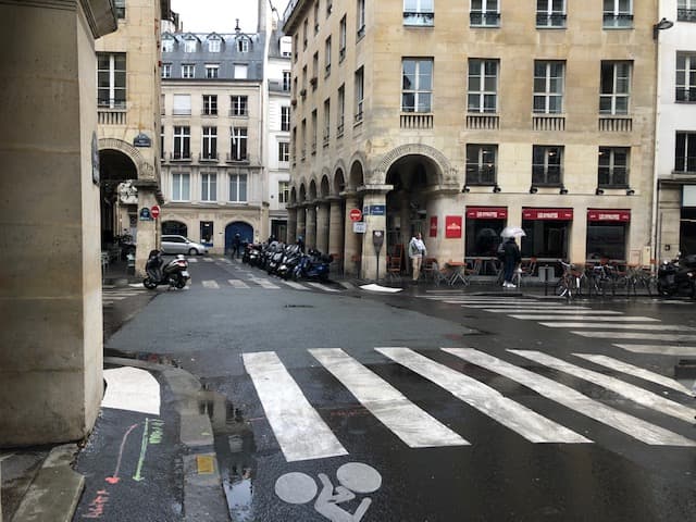 Local commercial · 89 m² · Cession de bail — photo 1
