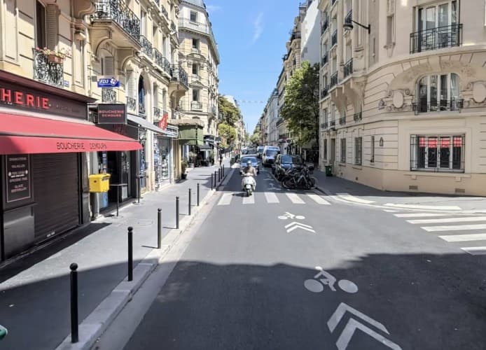 Local commercial · 32 m² · Cession de bail — photo 1