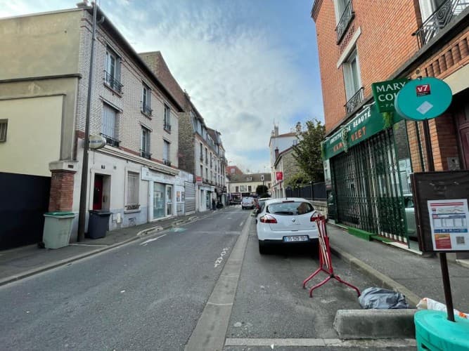 Local commercial · 74 m² · Cession de bail — photo 1