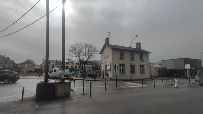 Local commercial · 196 m² · Fonds de commerce — photo 1