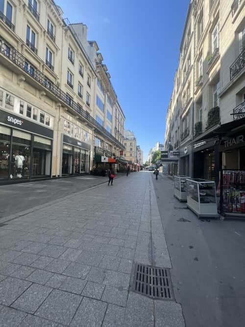 Local commercial · 130 m² · Cession de bail — photo 1