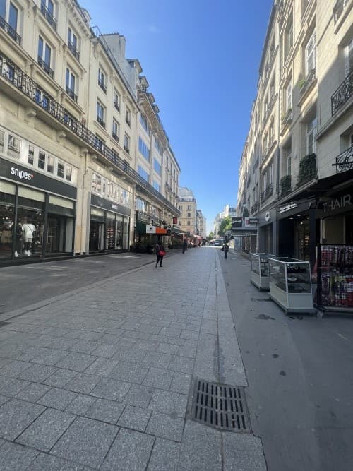 Local commercial · 130 m² · Cession de bail — photo 1