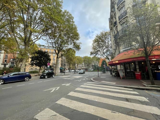 Local commercial · 160 m² · Cession de bail — photo 1