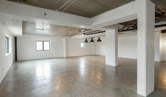 Local commercial · 300 m² · Location — photo 1