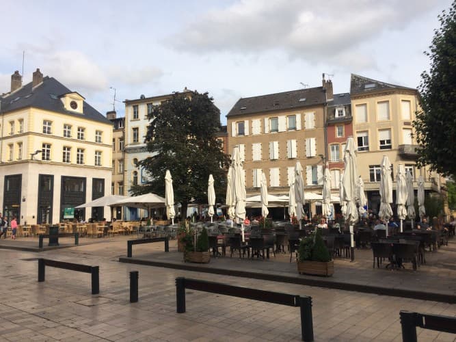 Murs commerciaux · 104 m² · Achat des murs — photo 1