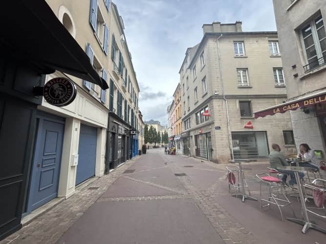 Local commercial · 35 m² · Cession de bail — photo 1