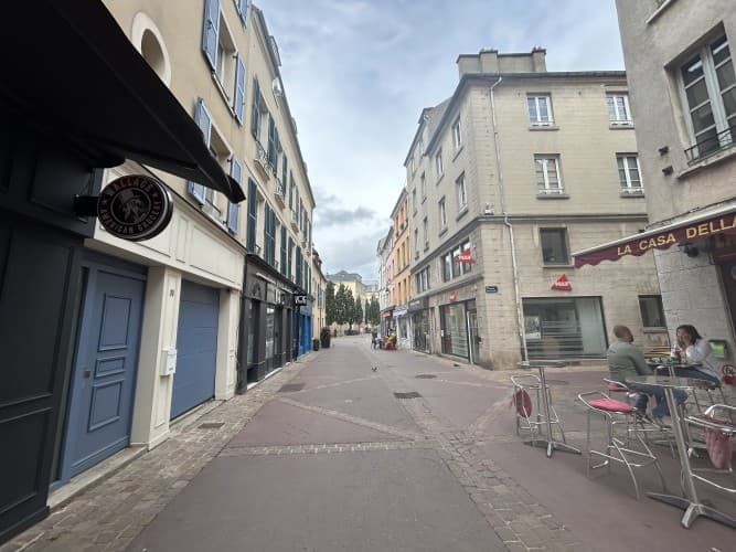 Local commercial · 35 m² · Cession de bail — photo 1