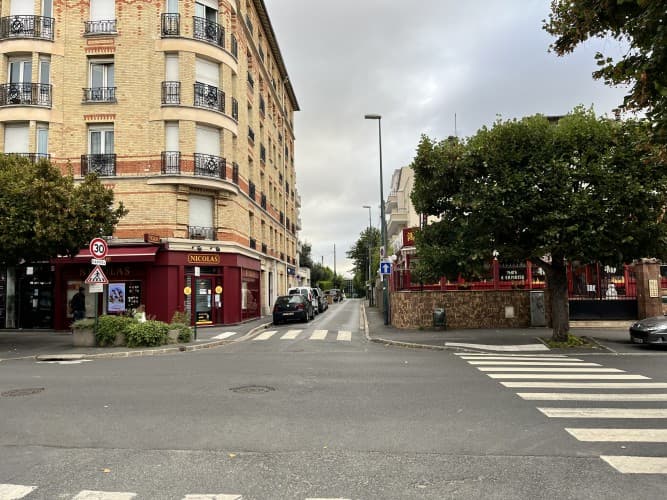 Local commercial · 90 m² · Cession de bail — photo 1