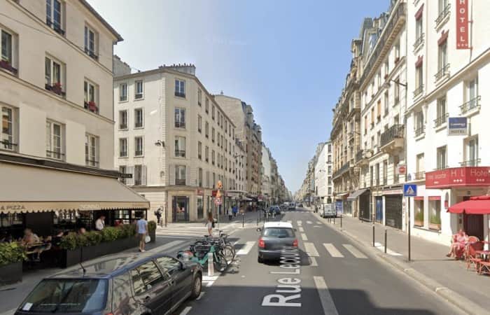 Local commercial · 69 m² · Location — photo 1