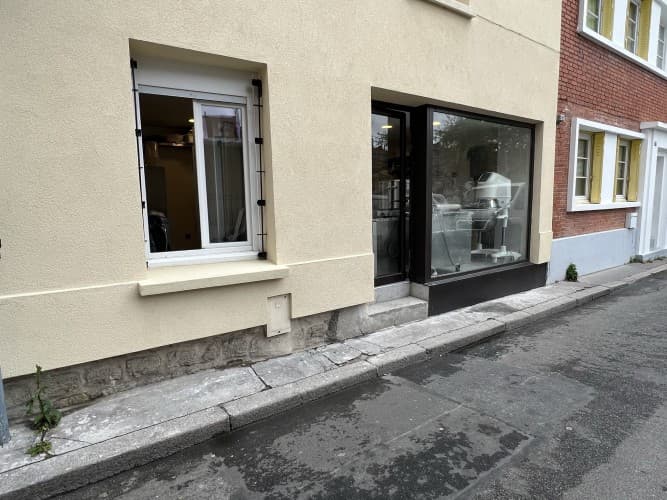 Murs commerciaux · 97 m² · Achat des murs — photo 1