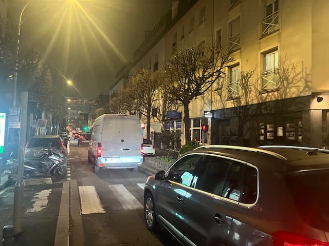 Local commercial · 85 m² · Cession de bail — photo 1