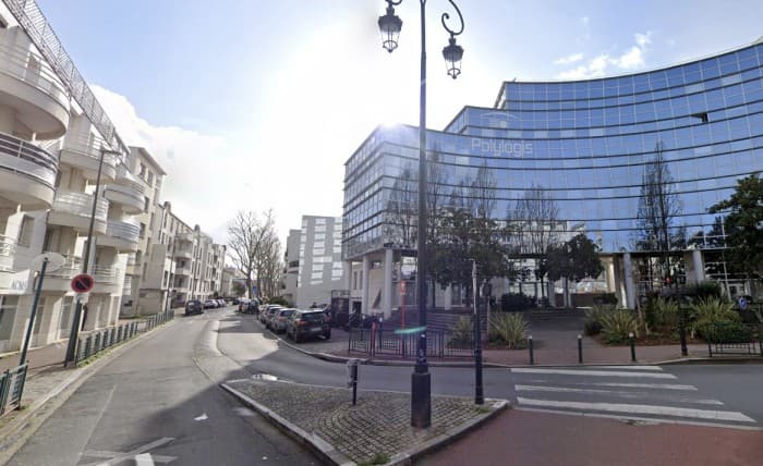 Murs commerciaux · 327 m² · Achat des murs — photo 1