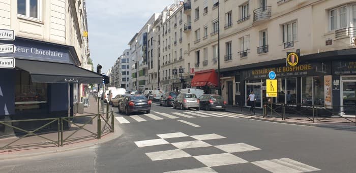 Local commercial · 88 m² · Cession de bail — photo 1