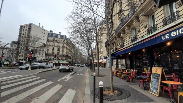 Local commercial · 140 m² · Cession de bail — photo 1