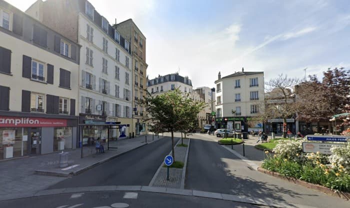 Local commercial · 190 m² · Location — photo 1