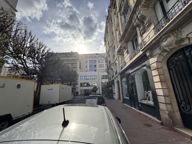 Local commercial · 34 m² · Cession de bail — photo 1