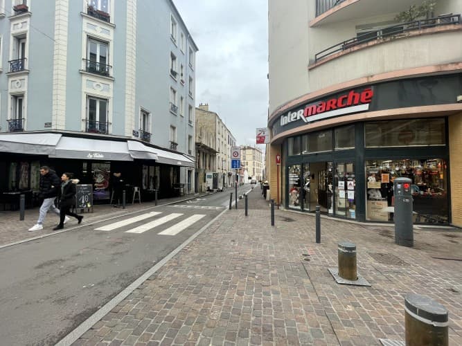 Local commercial · 64 m² · Cession de bail — photo 1