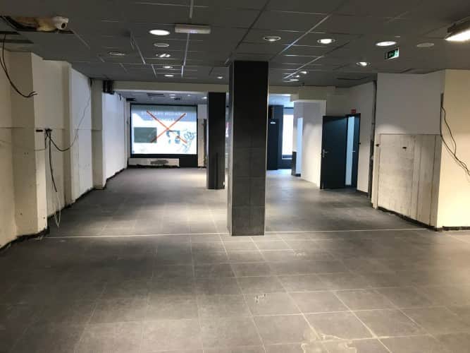 Local commercial · 472 m² · Location — photo 1